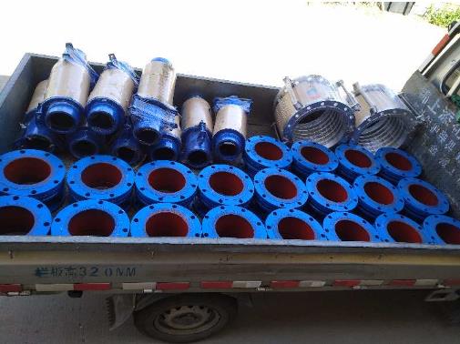 伸縮器發(fā)貨現場